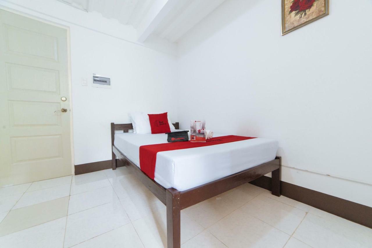Reddoorz Near Davao Medical School Foundation Hotel Exterior photo